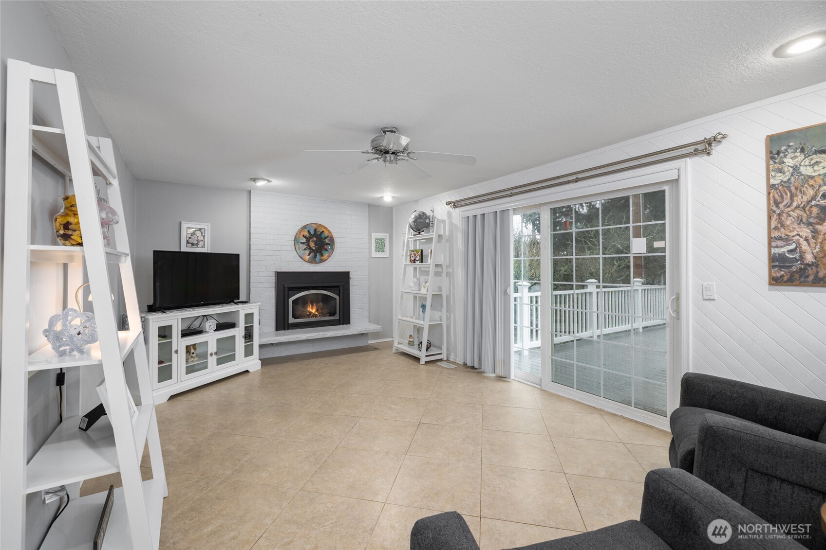 8705 Rivercrest Avenue , Everett, WA 98208