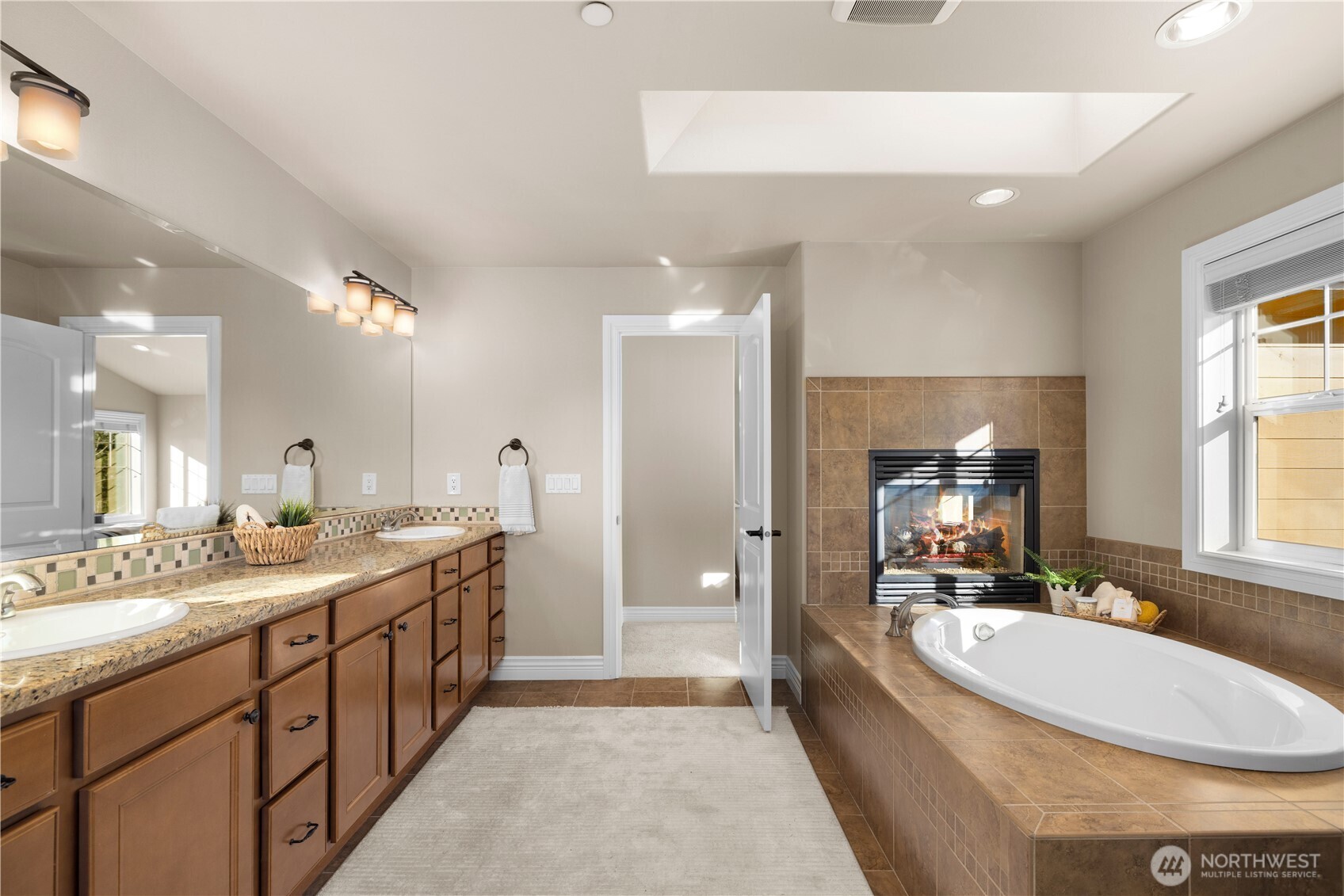 16449 SE 264th Street , Covington, WA 98042-8388