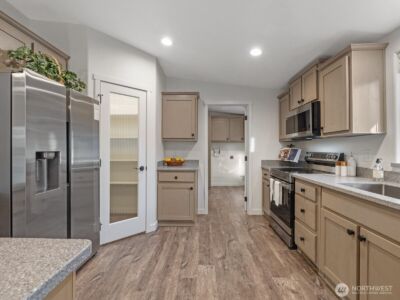 1725 242nd Street SE #238, Bothell, WA 98021 - Photo 11