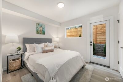 2017 W Bertona , Seattle, WA 98199 - Photo 10