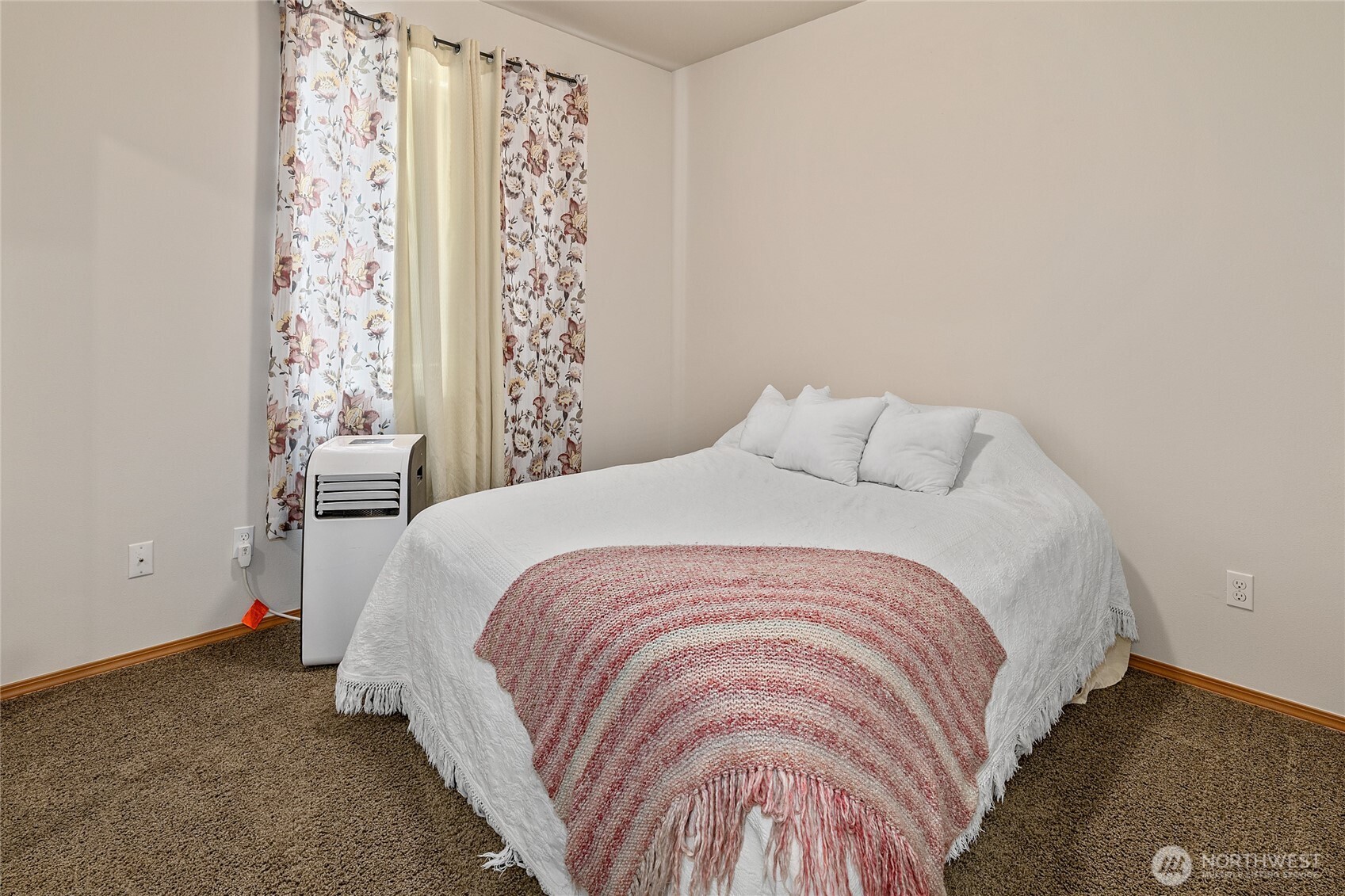 2005 W Peakview Drive , Ellensburg, WA 98926