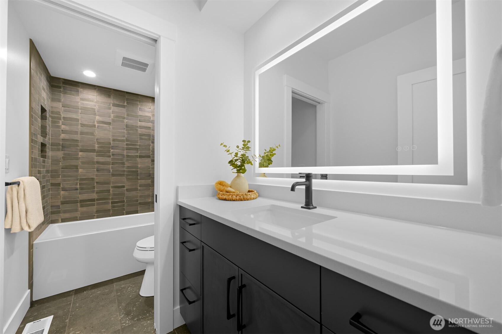 3159 Chandler Parkway , Bellingham, WA 98226