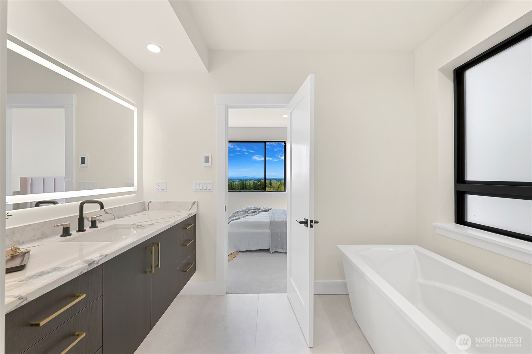 3155 Chandler Parkway , Bellingham, WA 98226