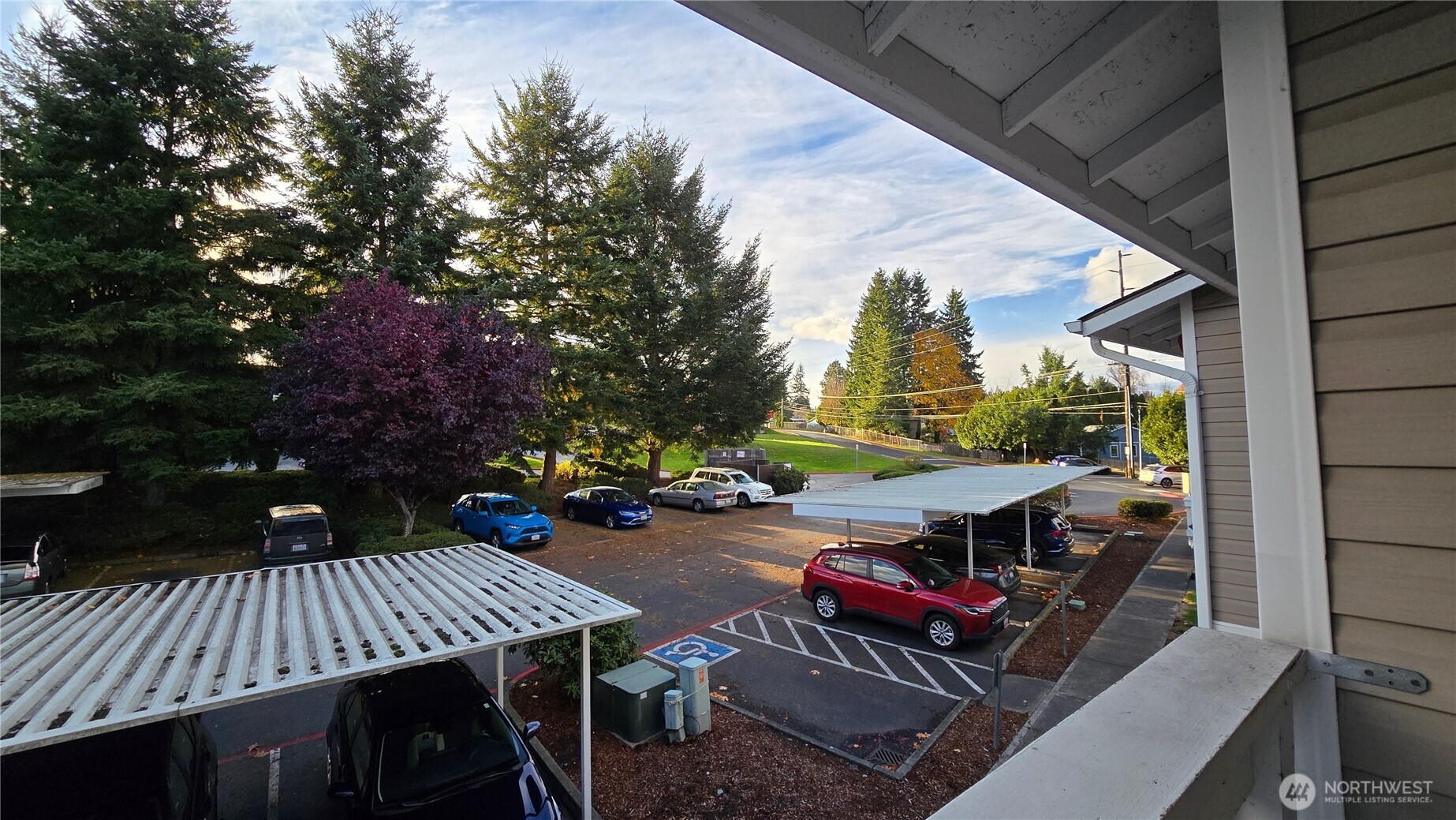 12432 SE 272 Place #B202, Kent, WA 98030