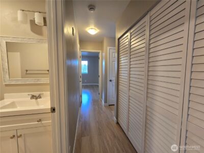 12432 SE 272 Place #B202, Kent, WA 98030 - Photo 10