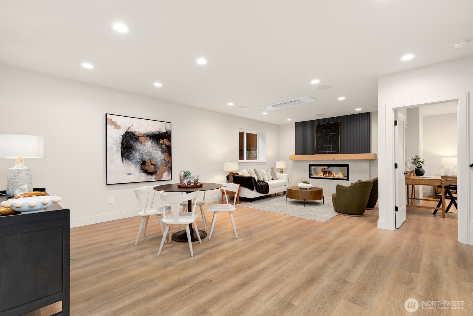 3032 NE Blakeley Street , Seattle, WA 98105