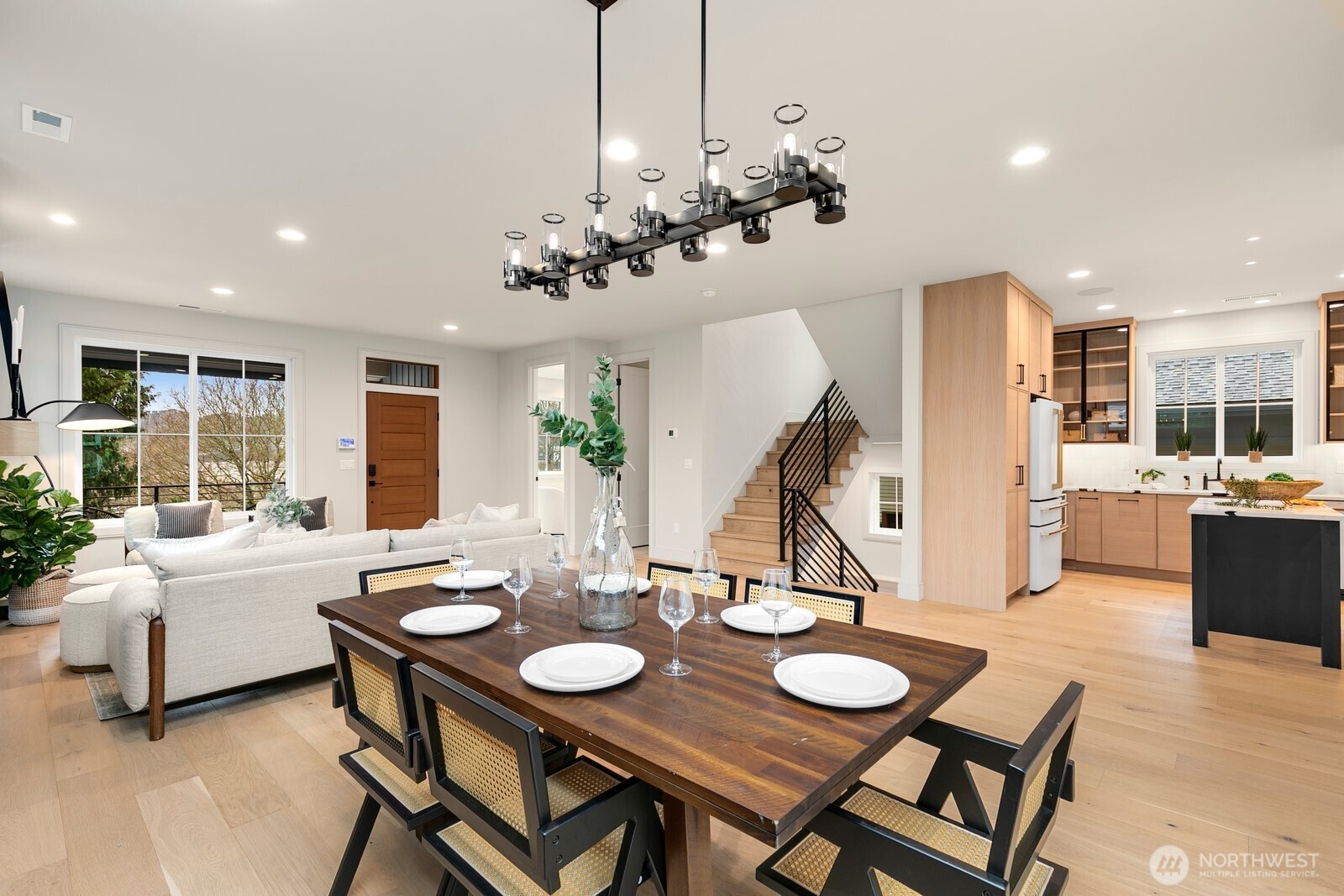 3032 NE Blakeley Street , Seattle, WA 98105