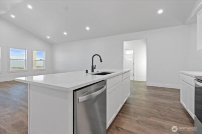 6479 Road 3 NE, Moses Lake, WA 98837 - Photo 14