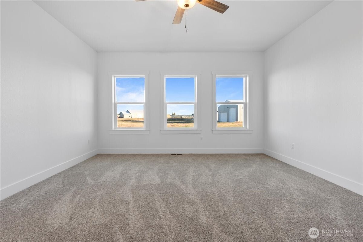 6479 Road 3 NE, Moses Lake, WA 98837