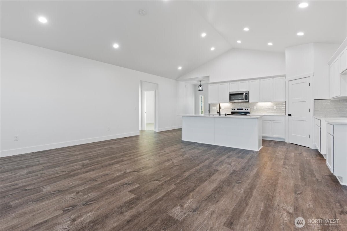 6479 Road 3 NE, Moses Lake, WA 98837