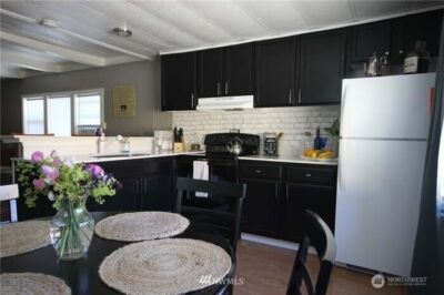 15405 Washington Avenue SW #5, Lakewood, WA 98499 - Photo 2