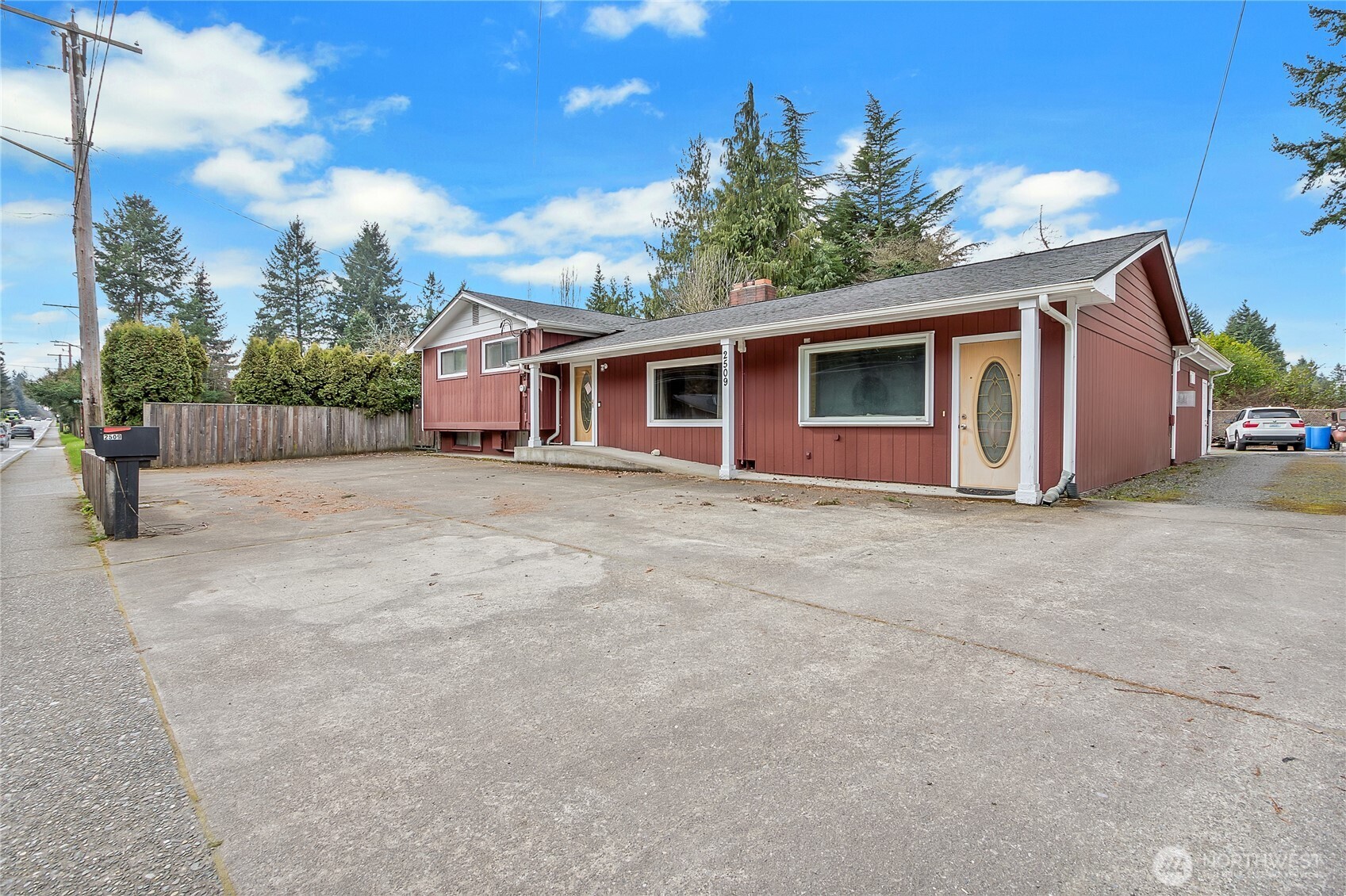 2509 College Street SE, Lacey, WA 98503
