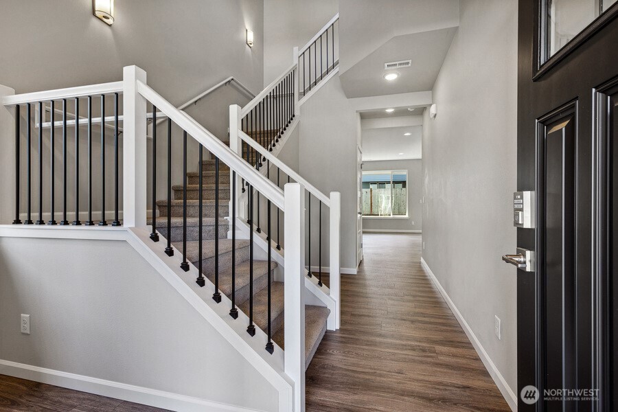 27027 30th Place S #19, Kent, WA 98032