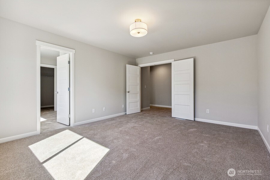 27027 30th Place S #19, Kent, WA 98032