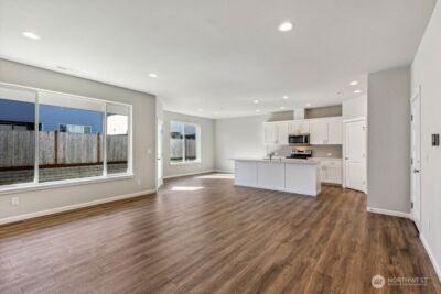 27027 30th Place S #19, Kent, WA 98032 - Photo 5