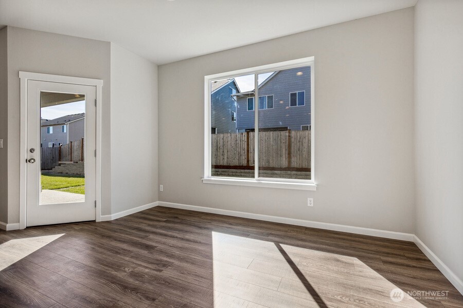 27027 30th Place S #19, Kent, WA 98032