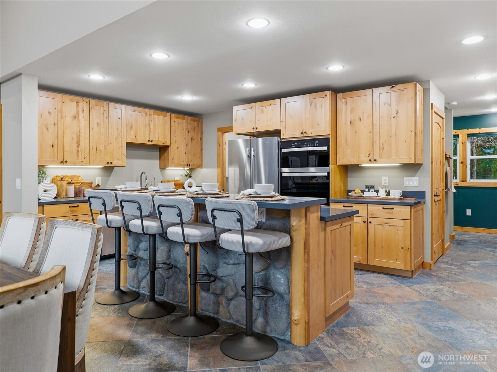 69506 NE Money Creek Road , Skykomish, WA 98288