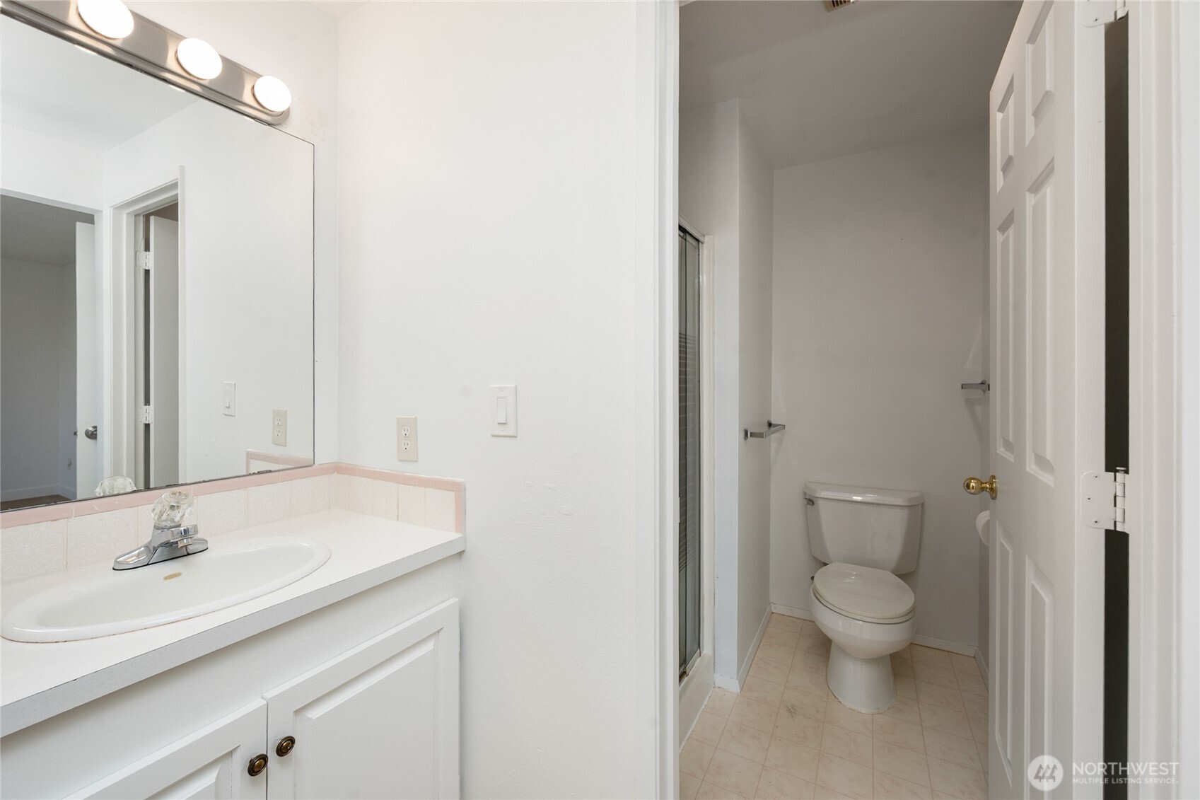 7918 W Golf Course Drive , Blaine, WA 98230