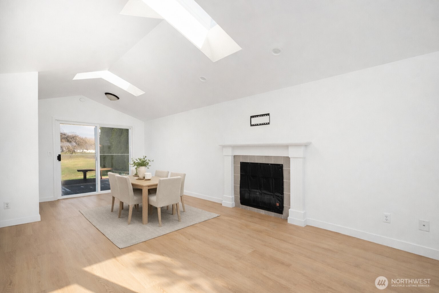 7918 W Golf Course Drive , Blaine, WA 98230