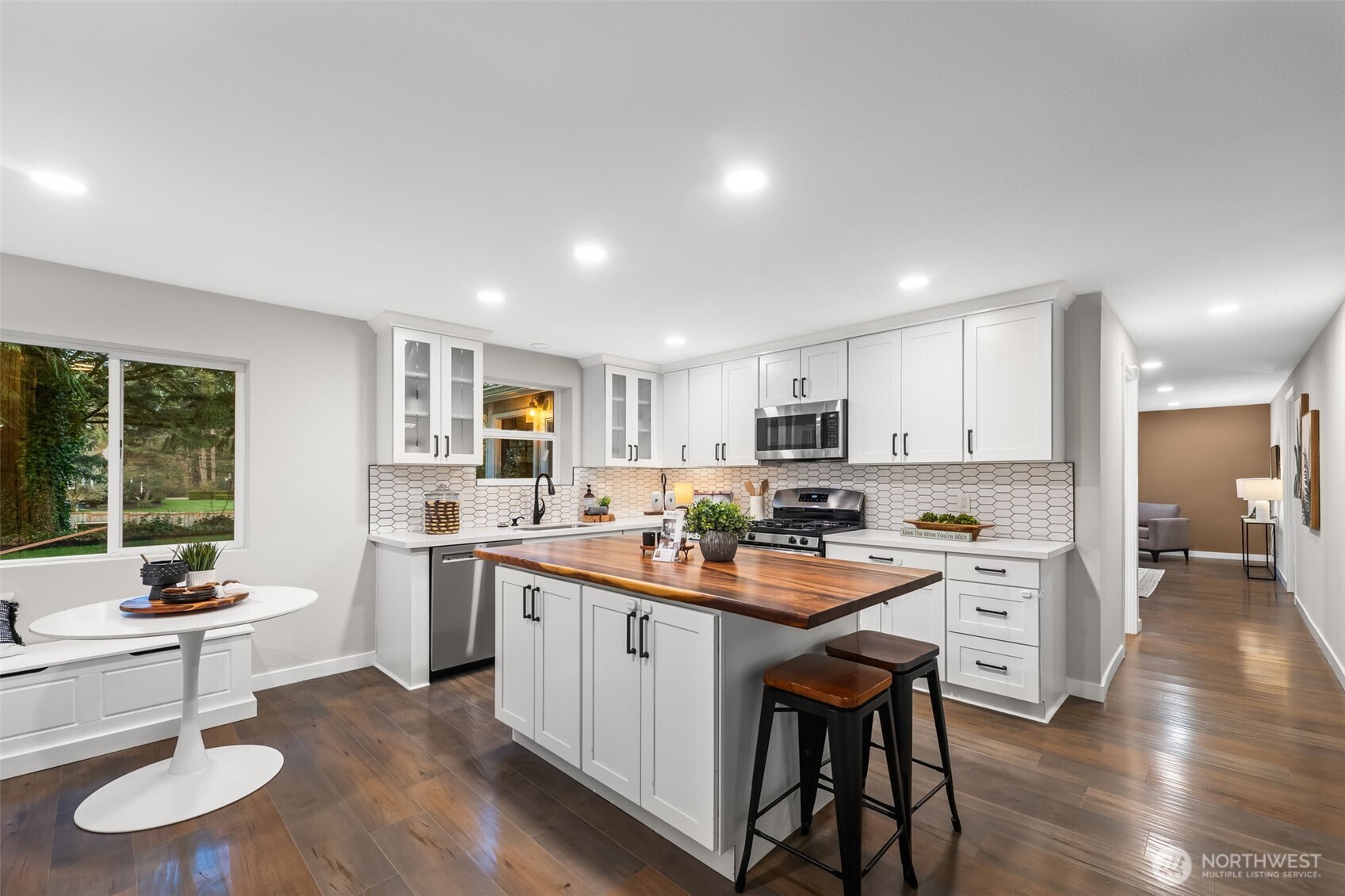 7005 54th Avenue NW, Gig Harbor, WA 98335