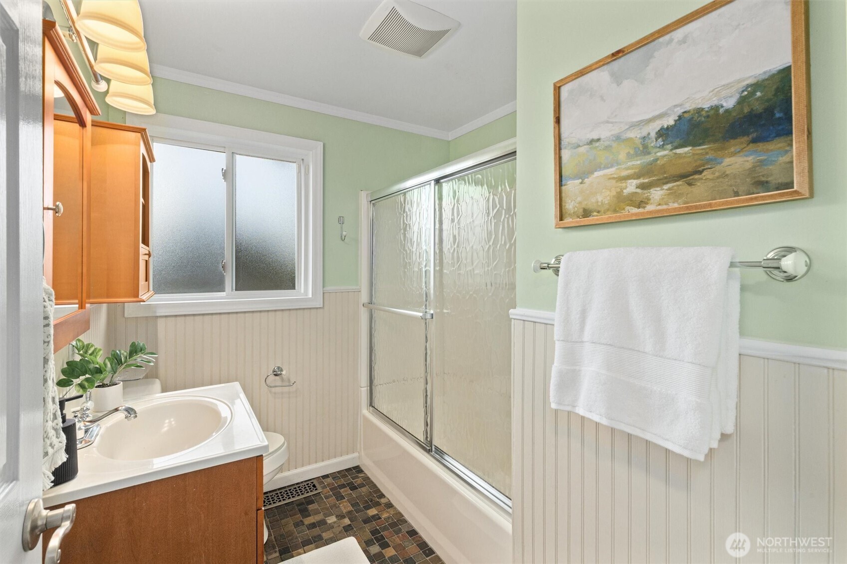 18820 48th Avenue W, Lynnwood, WA 98036