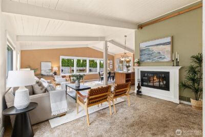 18820 48th Avenue W, Lynnwood, WA 98036 - Photo 2