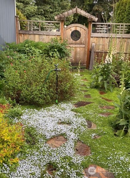 18820 48th Avenue W, Lynnwood, WA 98036