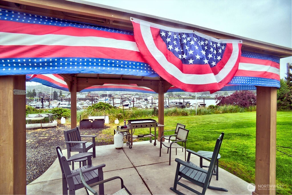 37971 Brant Road NE, Hansville, WA 98340