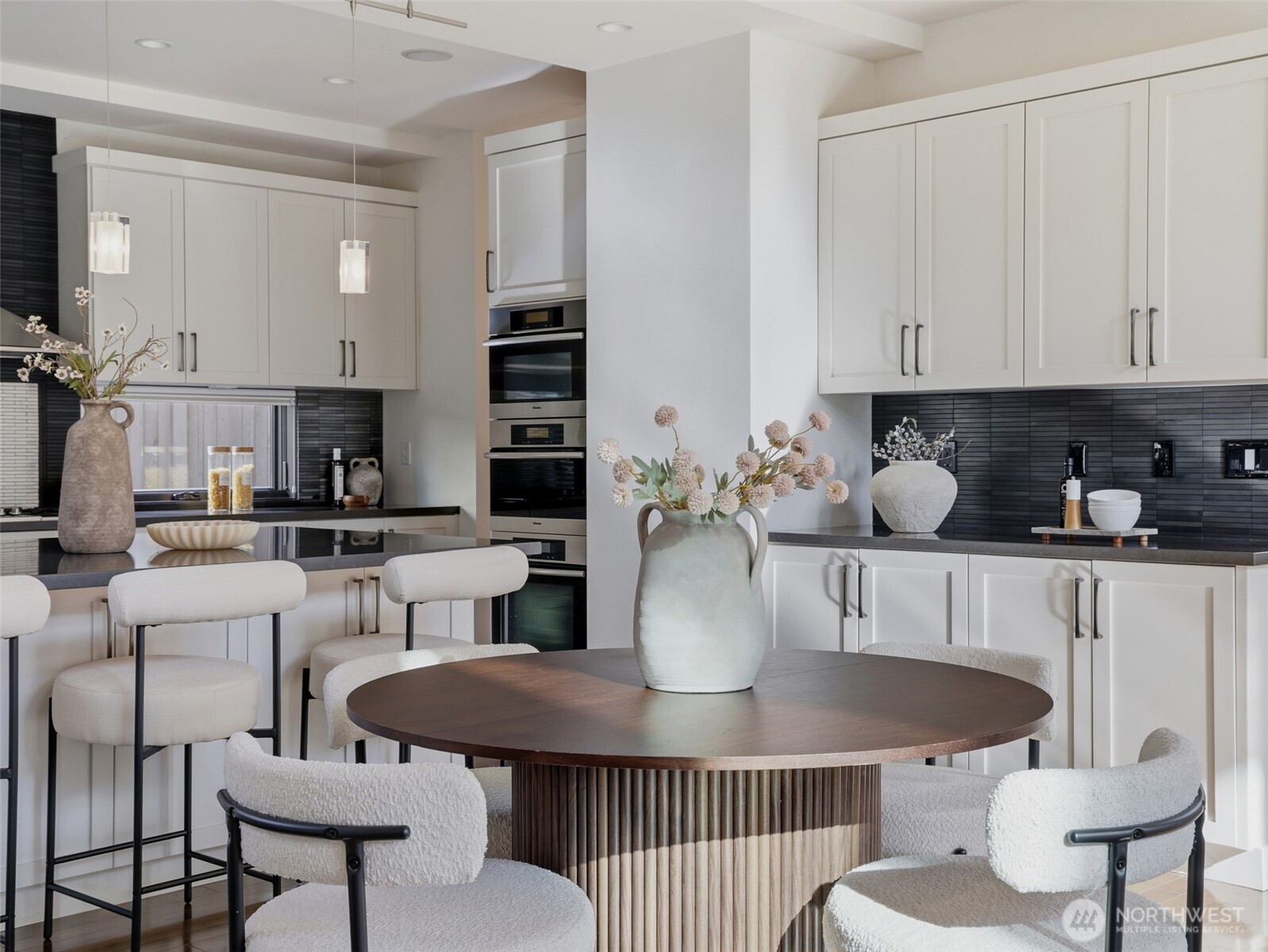 719 99th Avenue NE, Bellevue, WA 98004