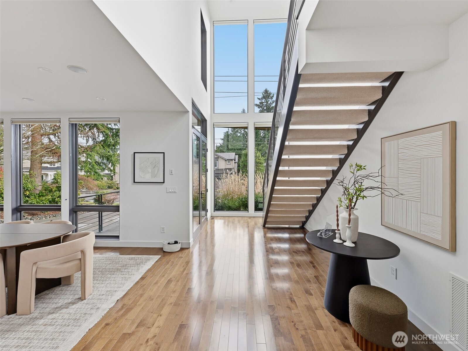 719 99th Avenue NE, Bellevue, WA 98004