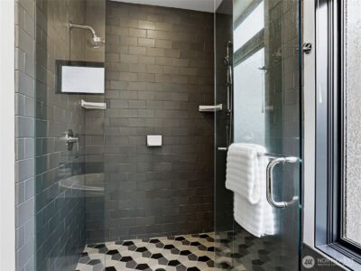 719 99th Avenue NE, Bellevue, WA 98004 - Photo 22