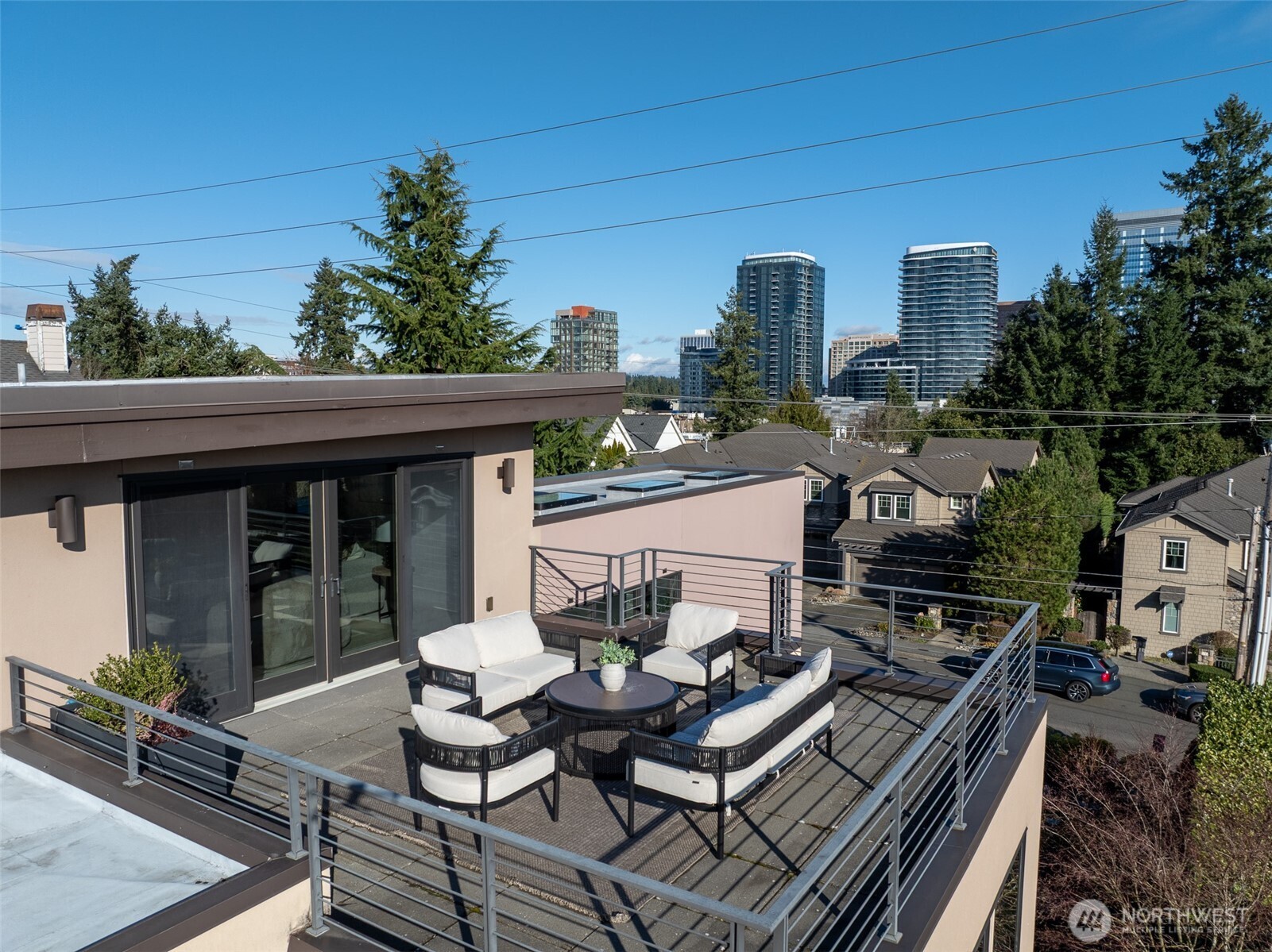 719 99th Avenue NE, Bellevue, WA 98004