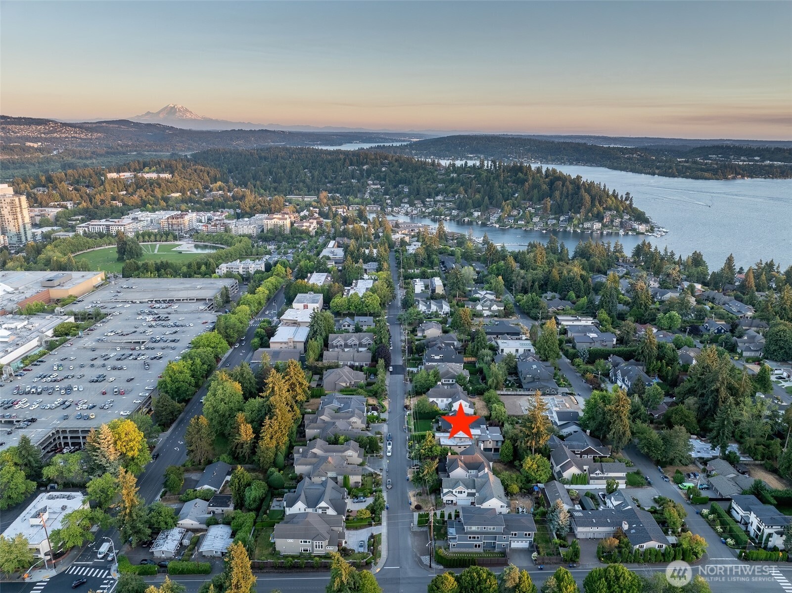 719 99th Avenue NE, Bellevue, WA 98004