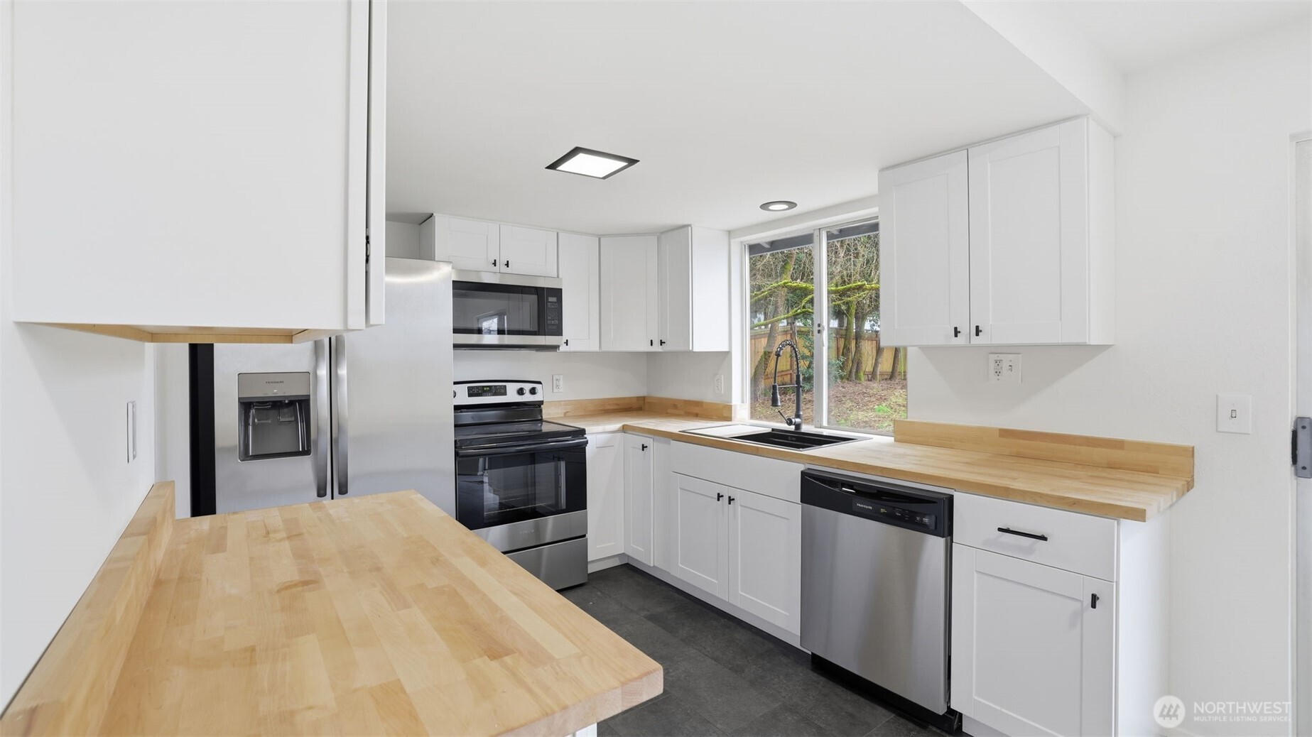 2840 22nd Street SE, Auburn, WA 98092