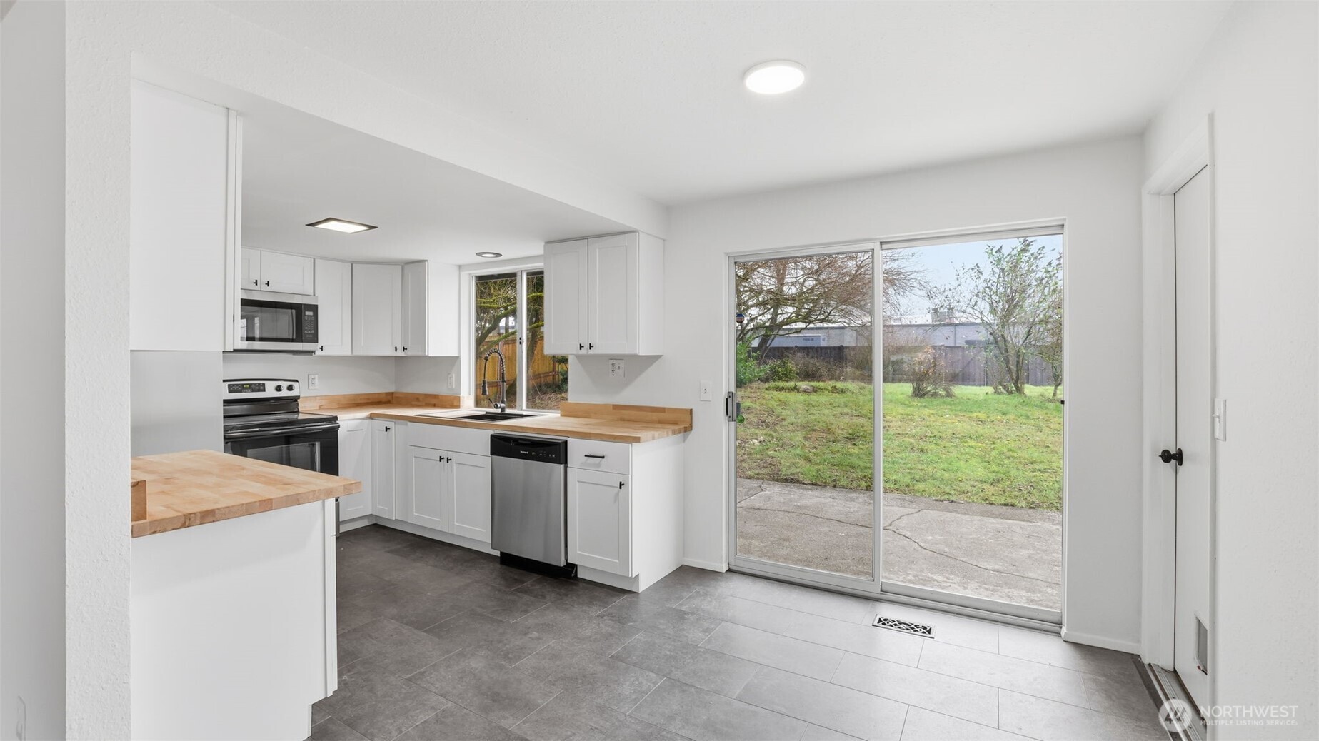 2840 22nd Street SE, Auburn, WA 98092