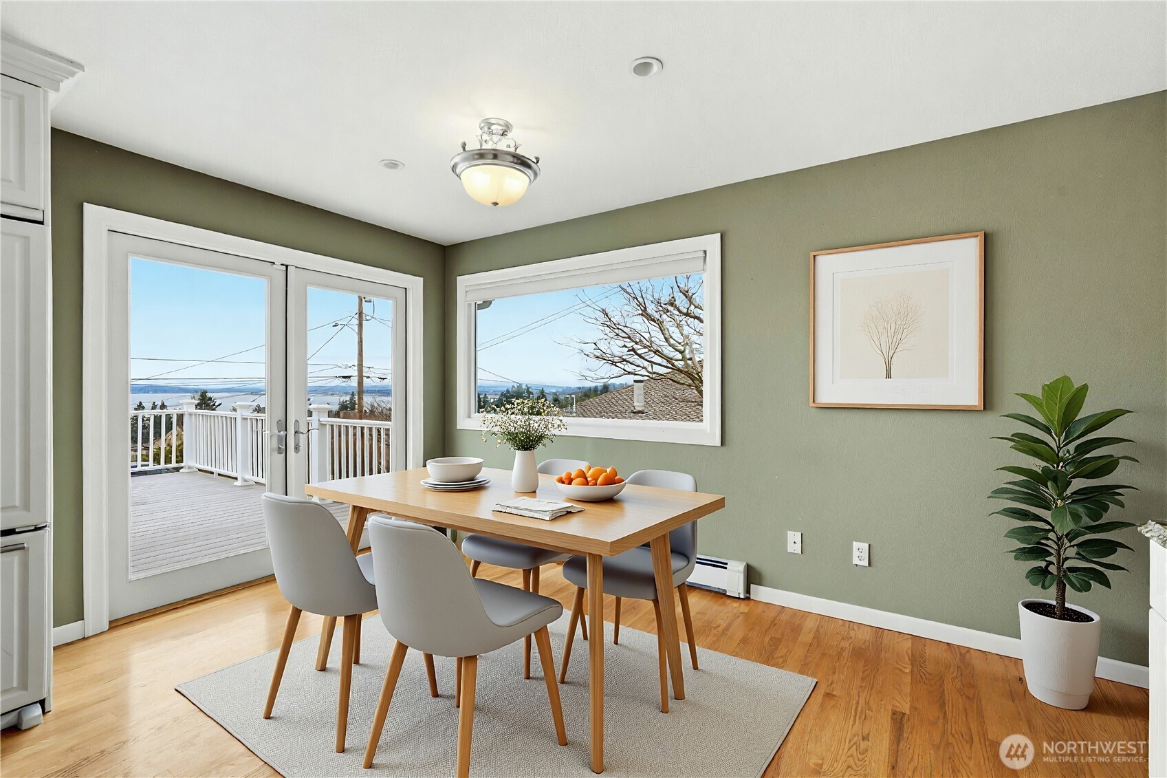 2602 Hillside Lane , Everett, WA 98203