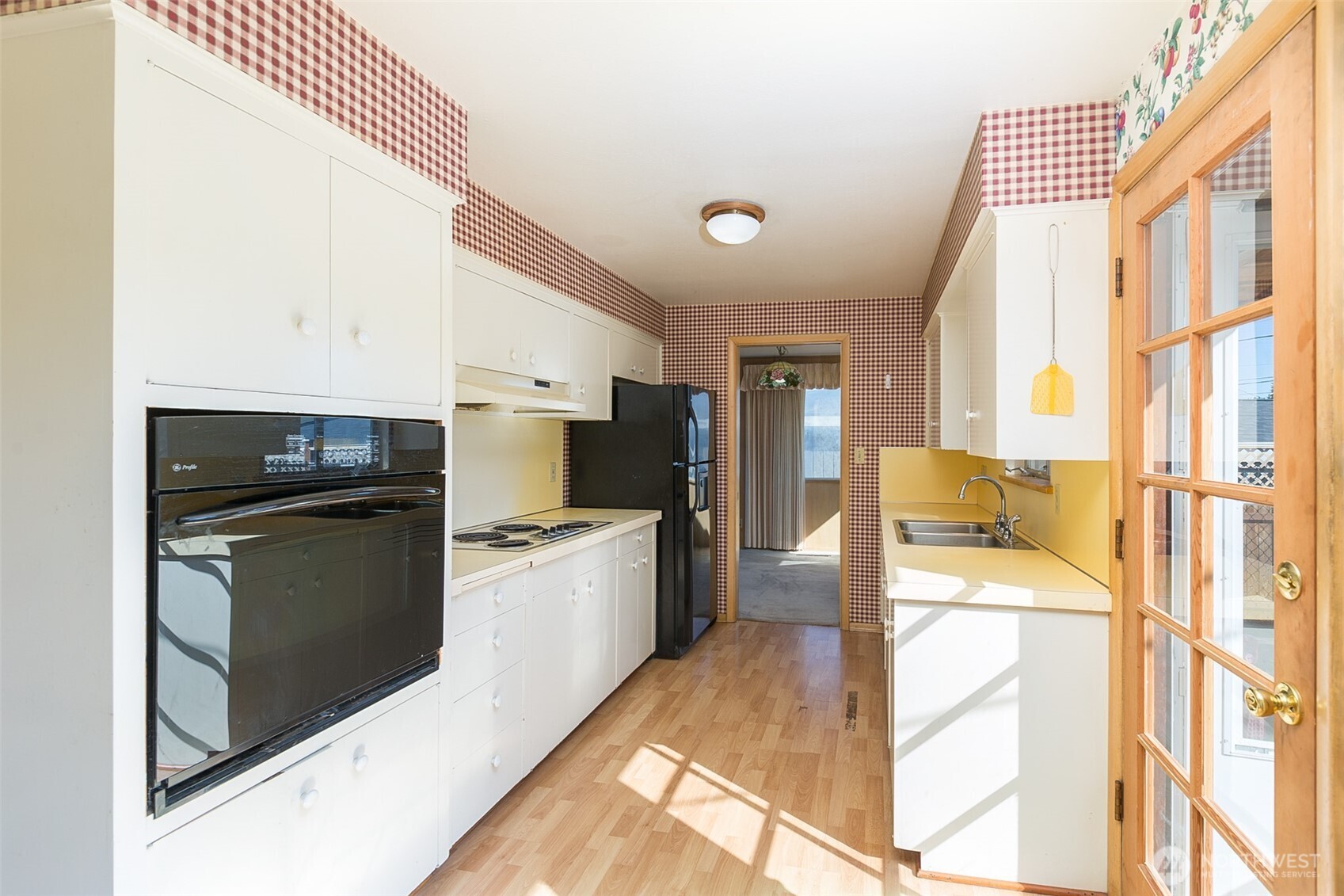 124 Fogarty Avenue , Port Angeles, WA 98362