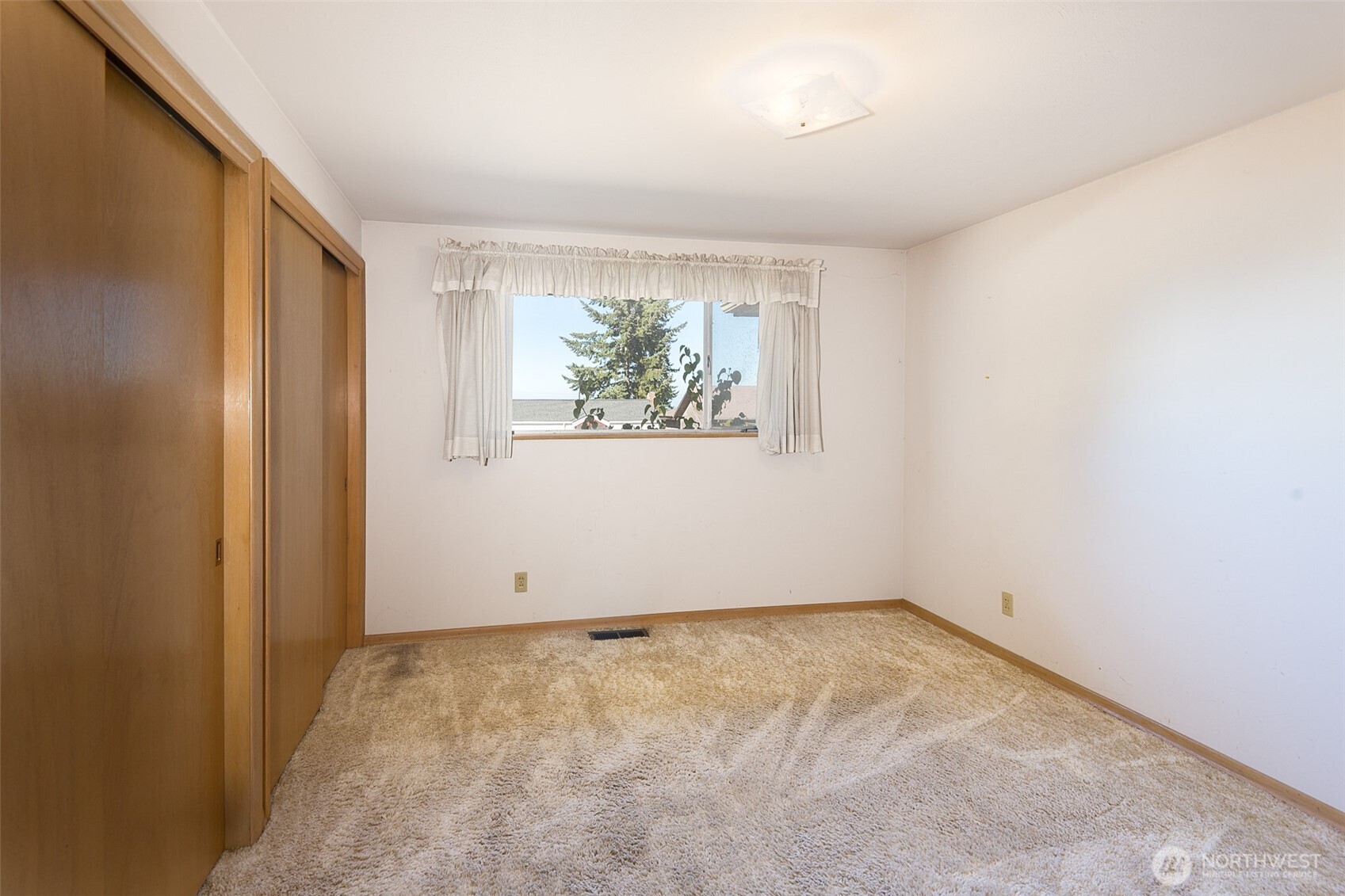 124 Fogarty Avenue , Port Angeles, WA 98362