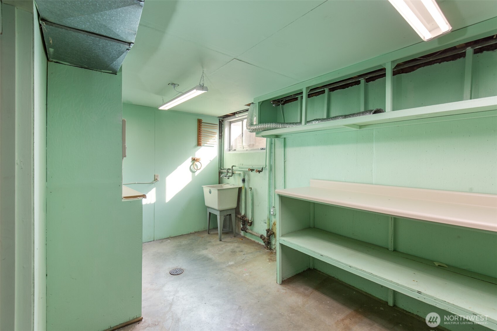 124 Fogarty Avenue , Port Angeles, WA 98362