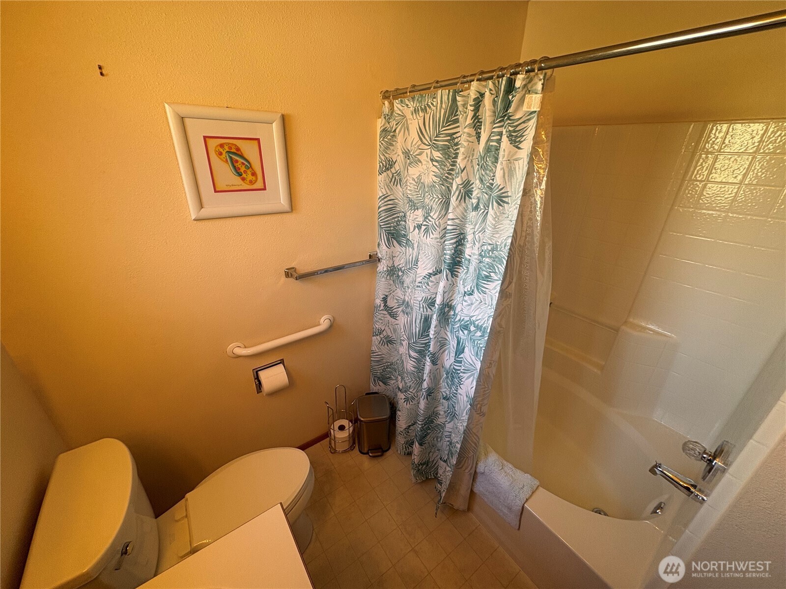 900 NW Leisure Lane , Bremerton, WA 98311