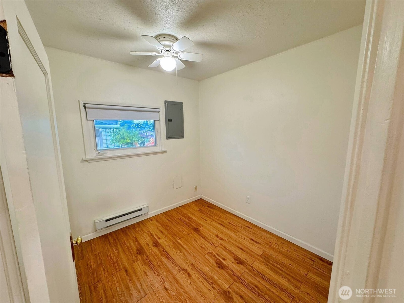 1506 S 43rd street , Tacoma, WA 98418