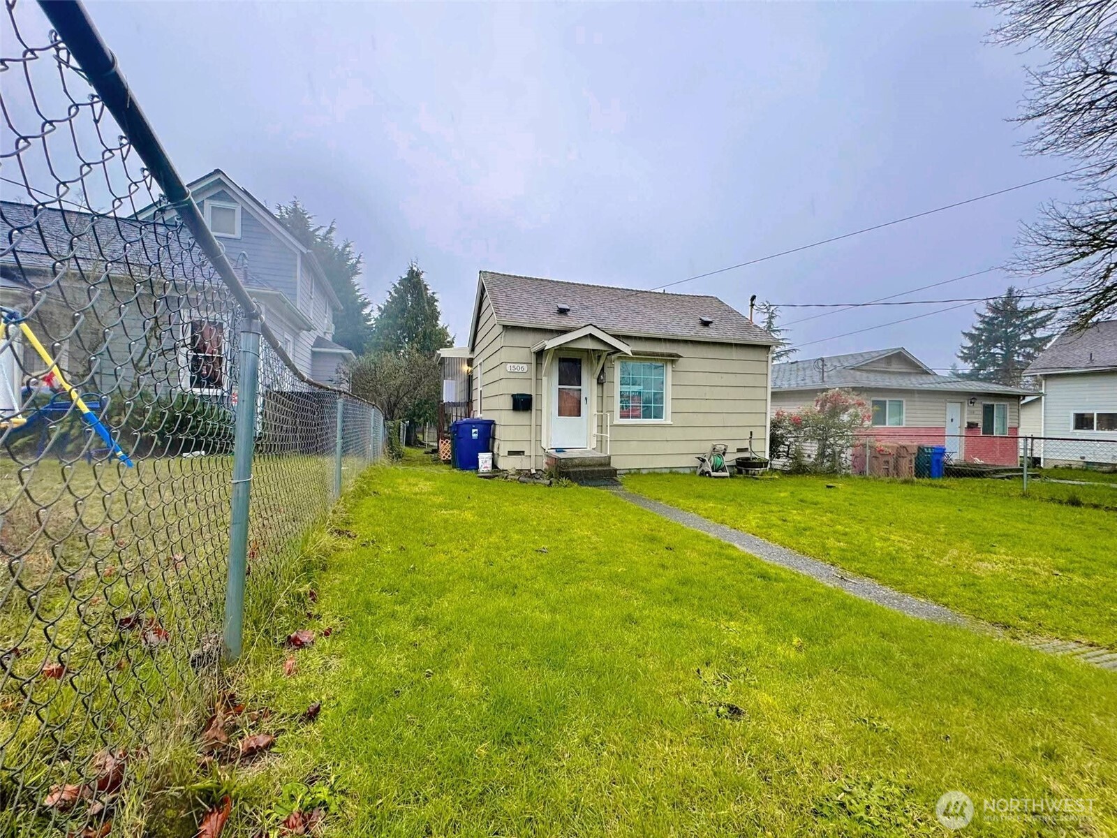 1506 S 43rd street , Tacoma, WA 98418