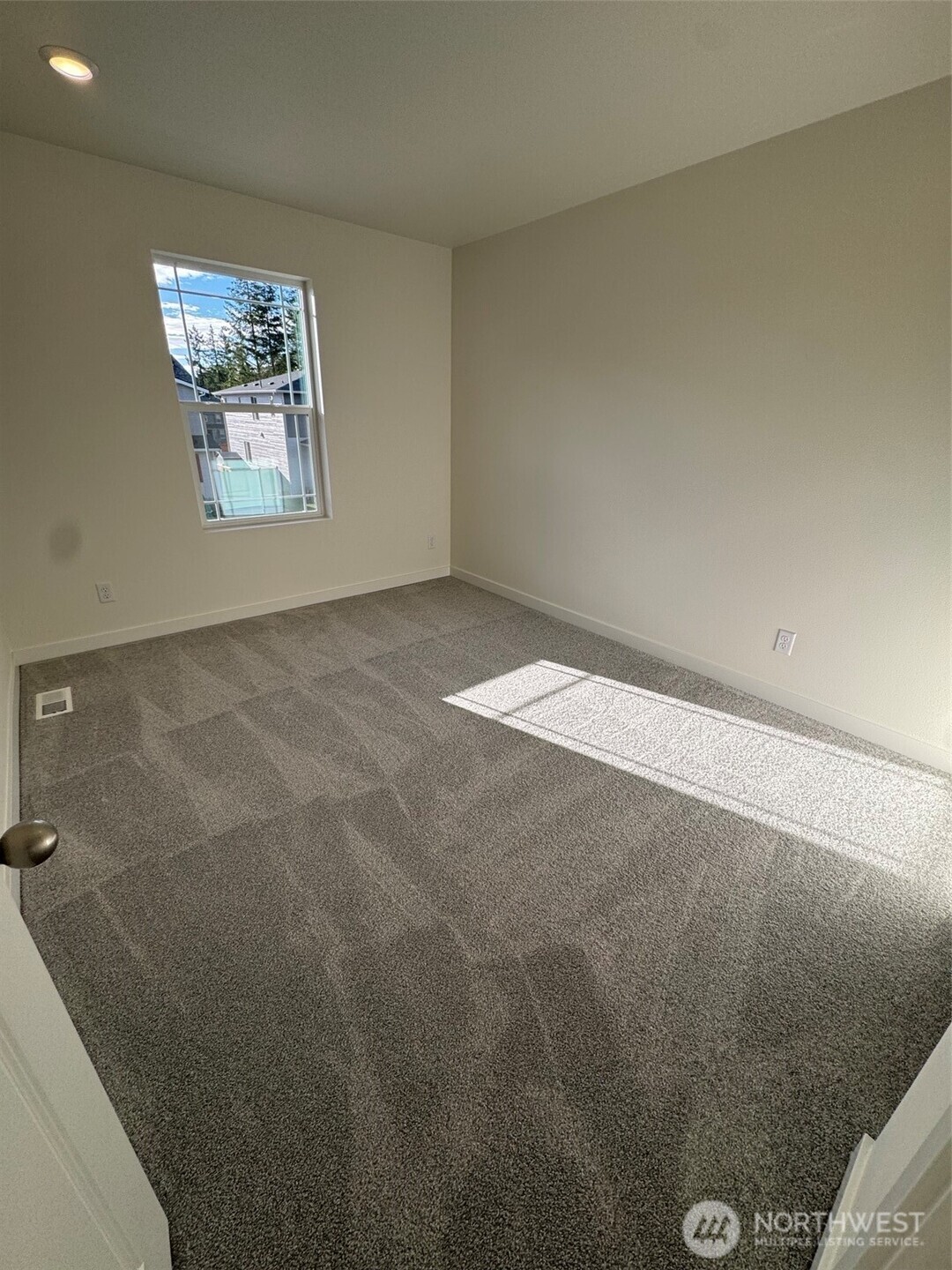 1936 NW Meadowview Drive #10, Poulsbo, WA 98370