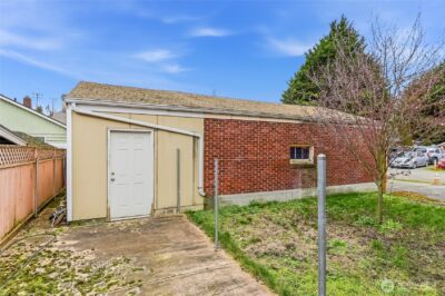 9017 14th Avenue S, Seattle, WA 98108 - Photo 22