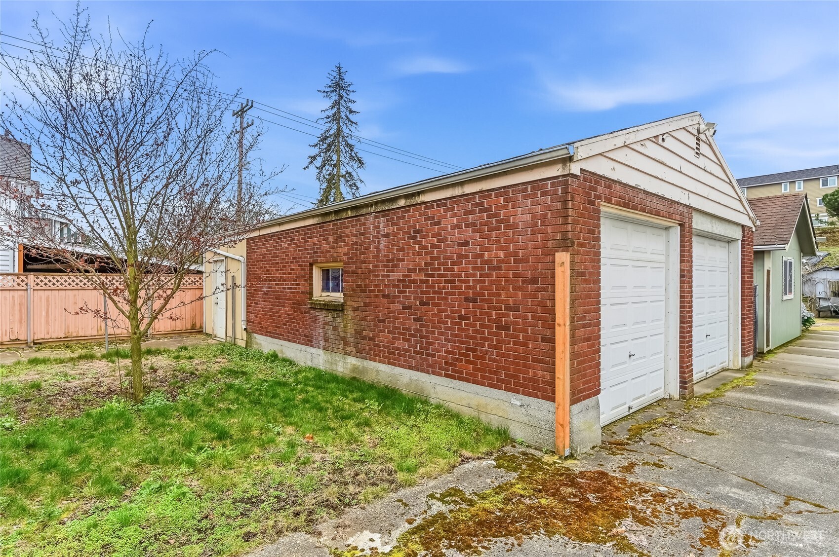 9017 14th Avenue S, Seattle, WA 98108