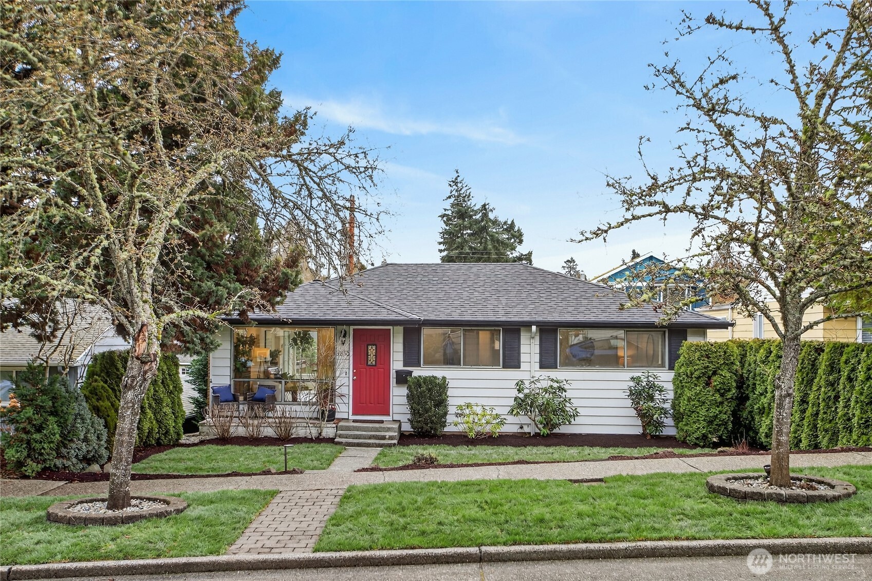 3850 49th Avenue SW, Seattle, WA 98116-3607