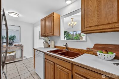 3850 49th Avenue SW, Seattle, WA 98116-3607 - Photo 13