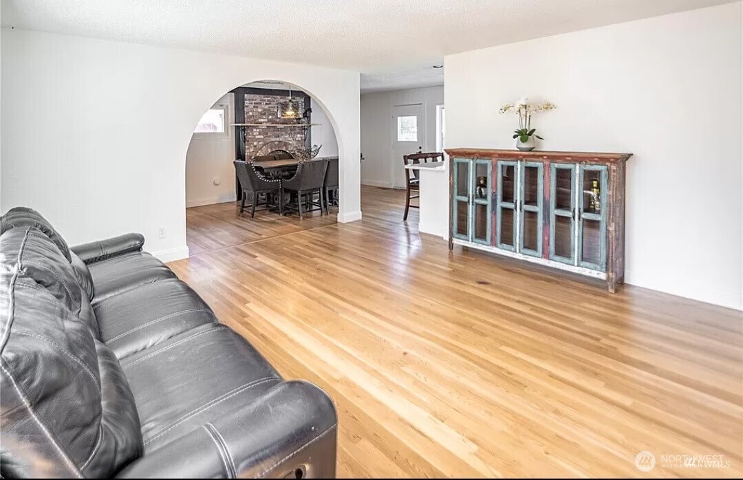 1810 S 261st Place , Des Moines, WA 98198