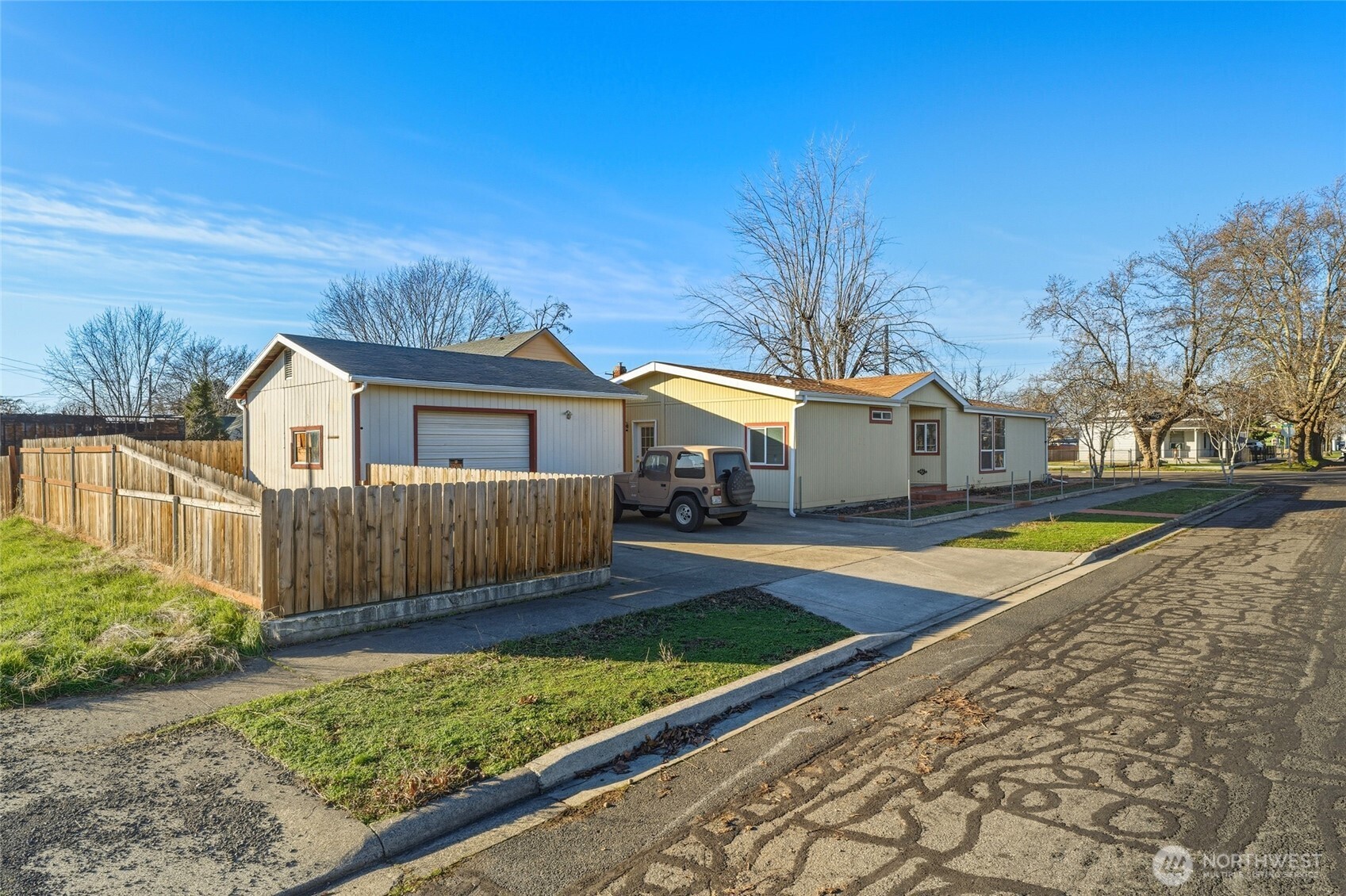 310 S 10th Avenue , Walla Walla, WA 99362