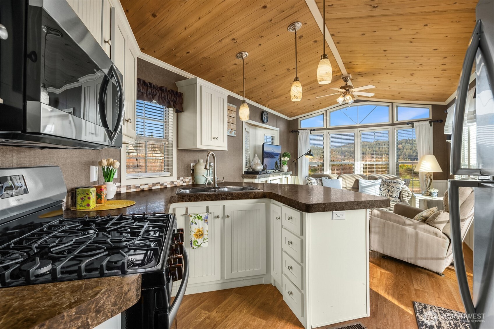 181 Portage Way , Port Hadlock, WA 98339